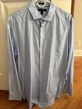 Banana Republic Light Blue Men's Dress Shirt - Long Sleeve